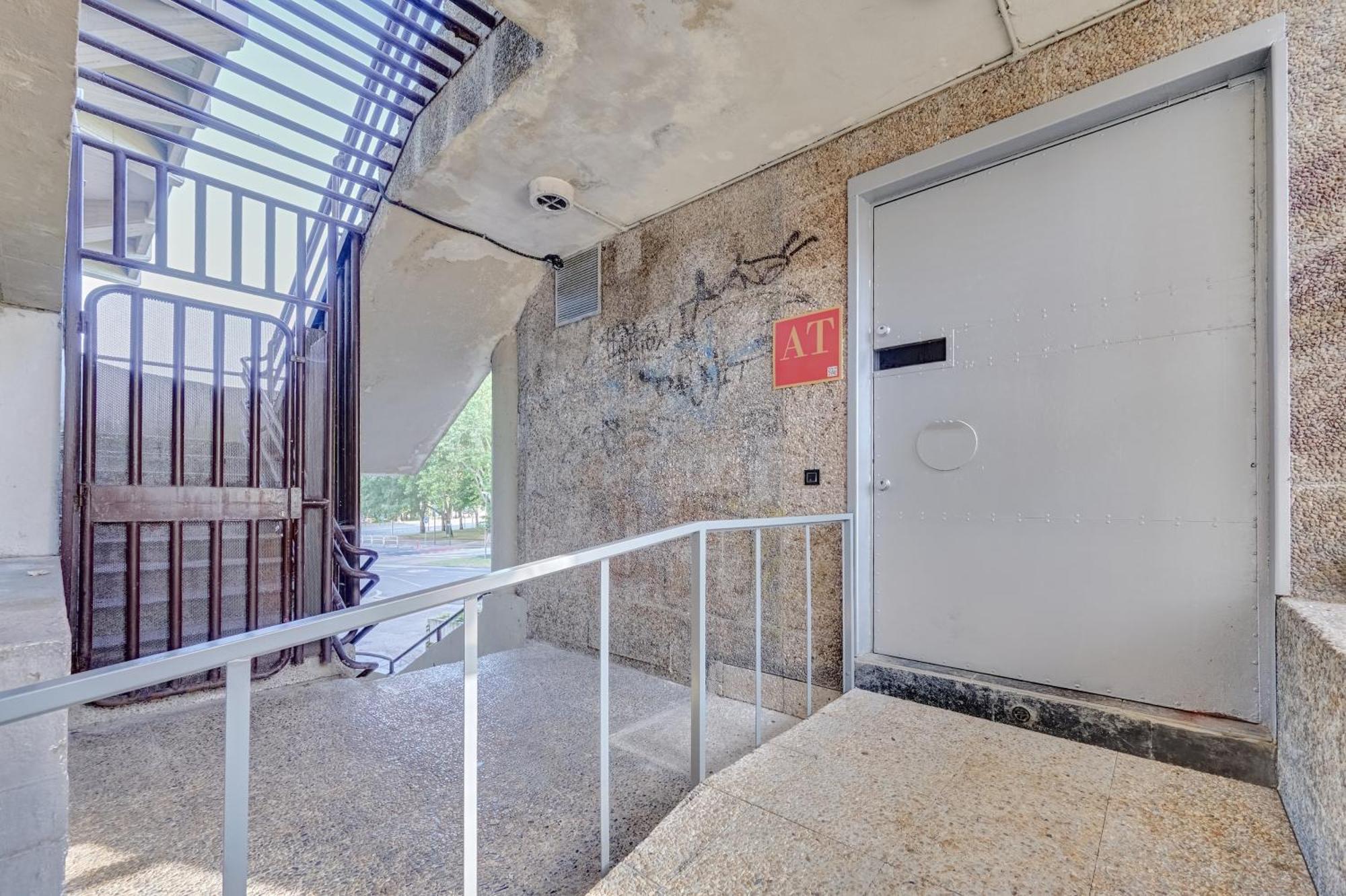 Apartamento Plural By Clabao Pamplona Exterior photo